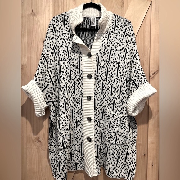 Marla Wynne Knit Sweater/Poncho-NWOT - Picture 1 of 10